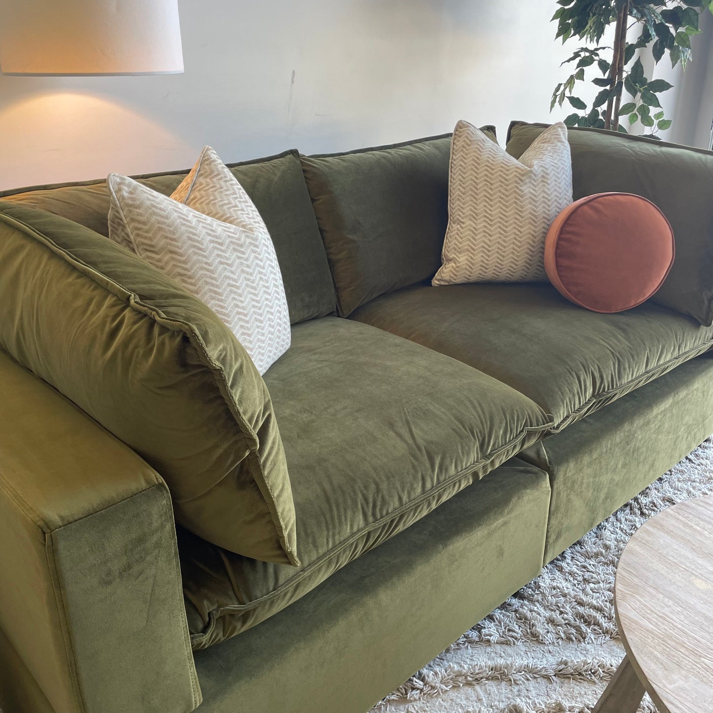 Bellamia Luna Loveseat in Green Performance Velvet