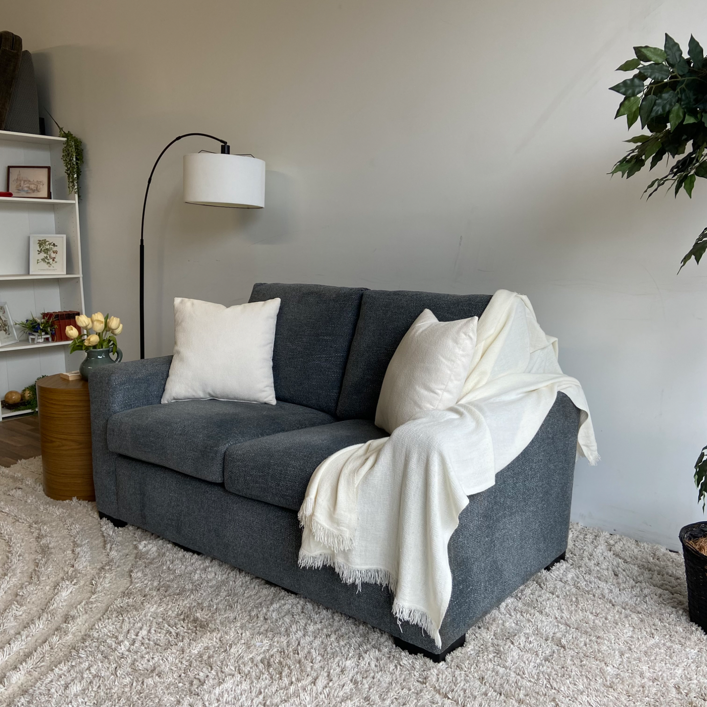 Flexsteel Loveseat in blue