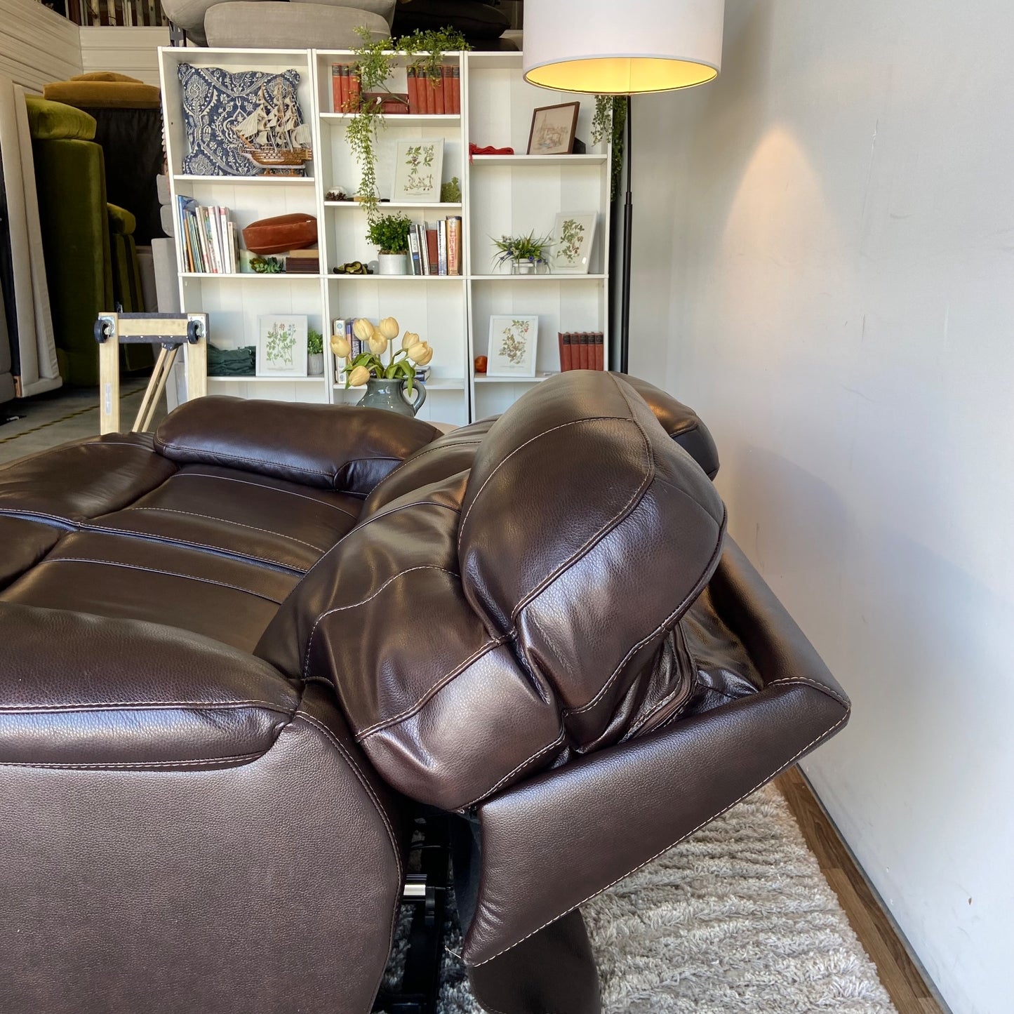 Thomasville 2-seat Leather Recliner