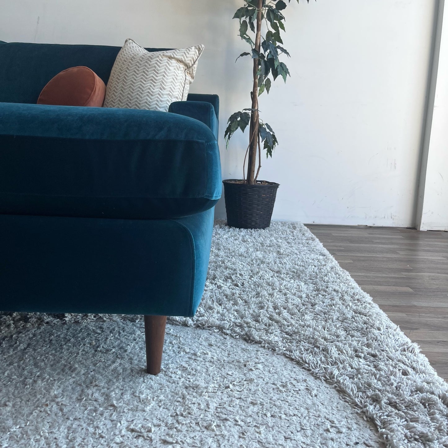 Interior Define Sloan 2-piece Sectional in Teal Blue Performance Velvet
