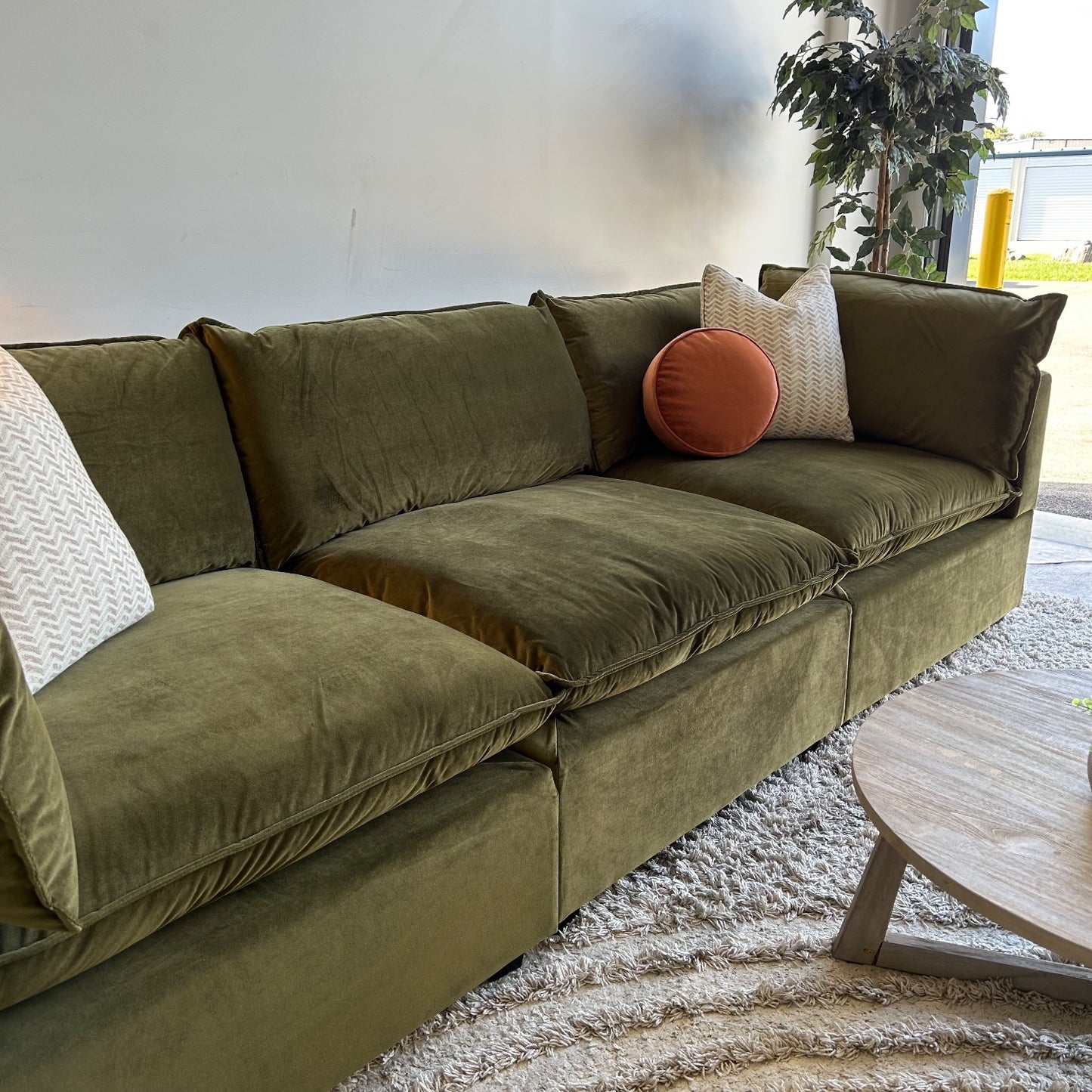 Bellamia Sofa in Green performance Velvet