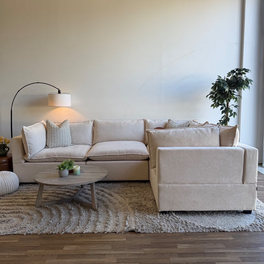 Bellamia Luna L-Shape Enclosed in Cream Performance Chenille