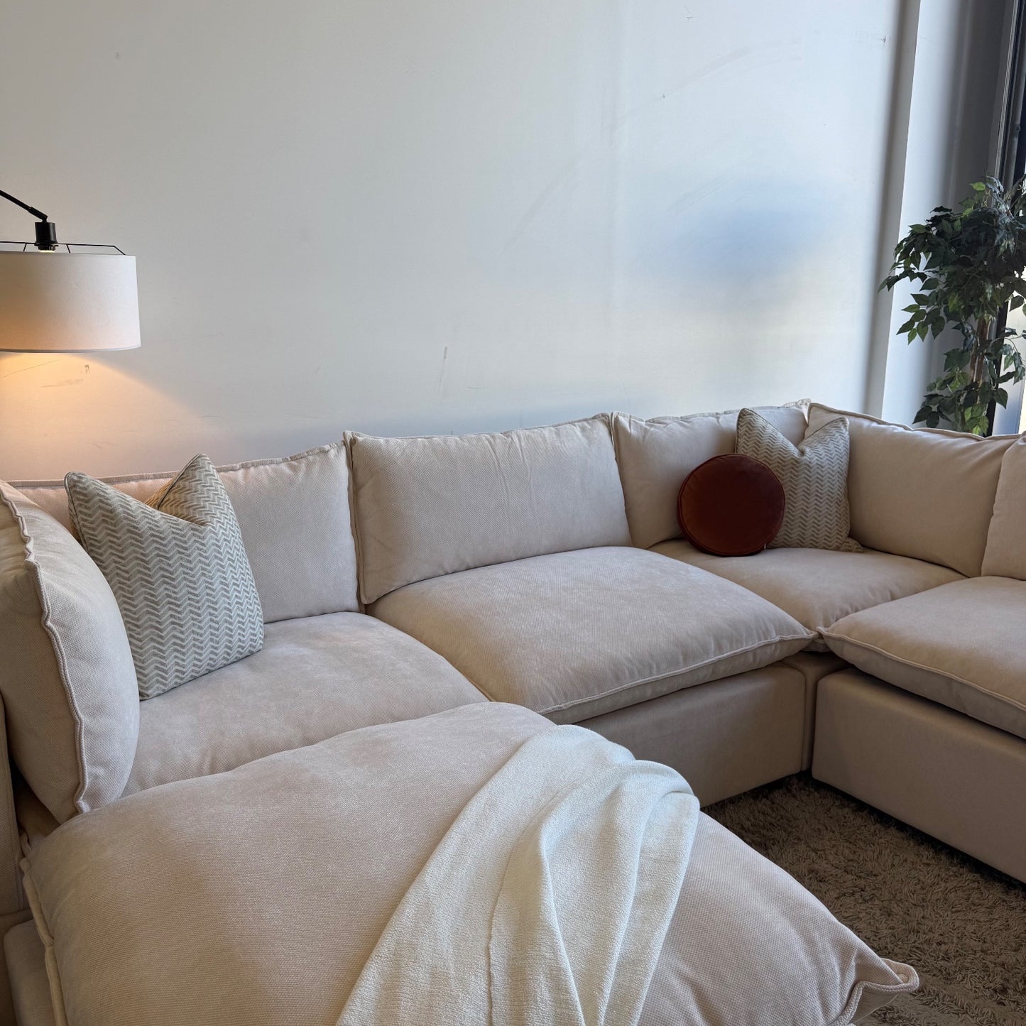 Bellamia Luna L-Shaped Enclosed + Ottoman in Cream Performance Chenille