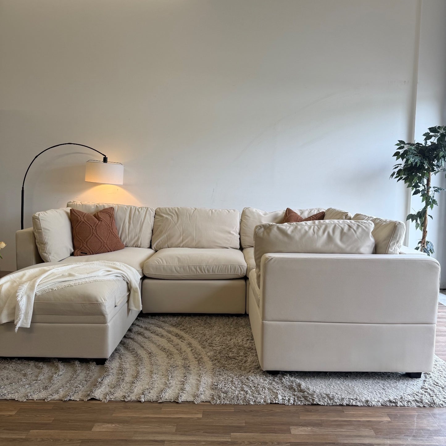 Albany Park Kova Modular 5 Pc Sectional in Almond Velvet