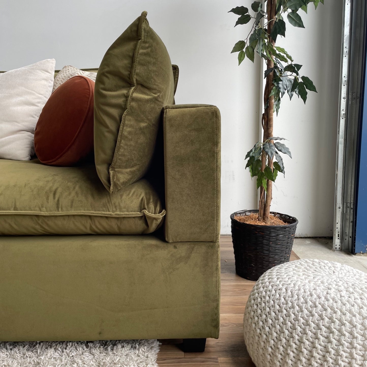 Bellamia Luna Double Chaise in Green Performance Velvet