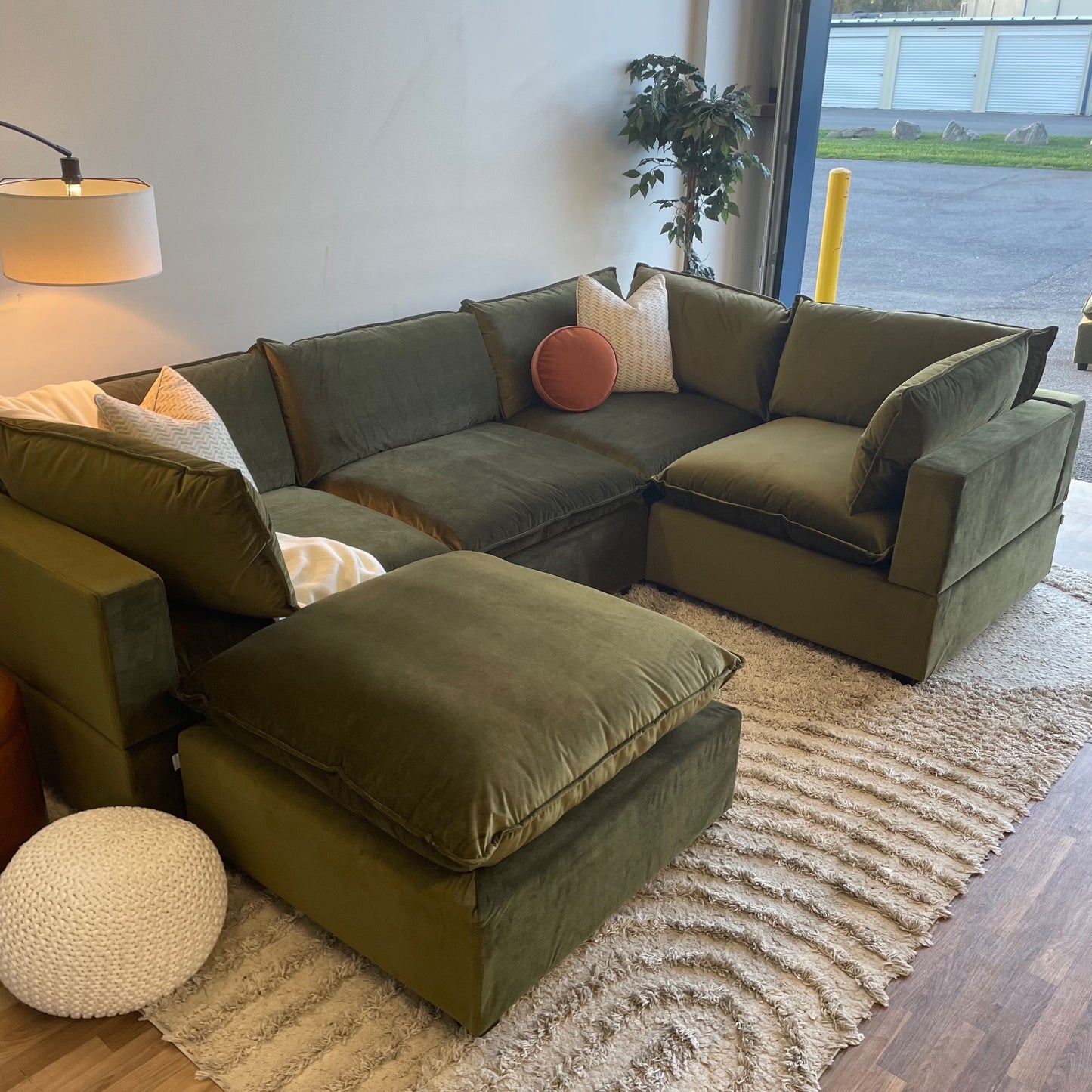 Bellamia Luna L-Shape Enclosed in Green Performance Velvet