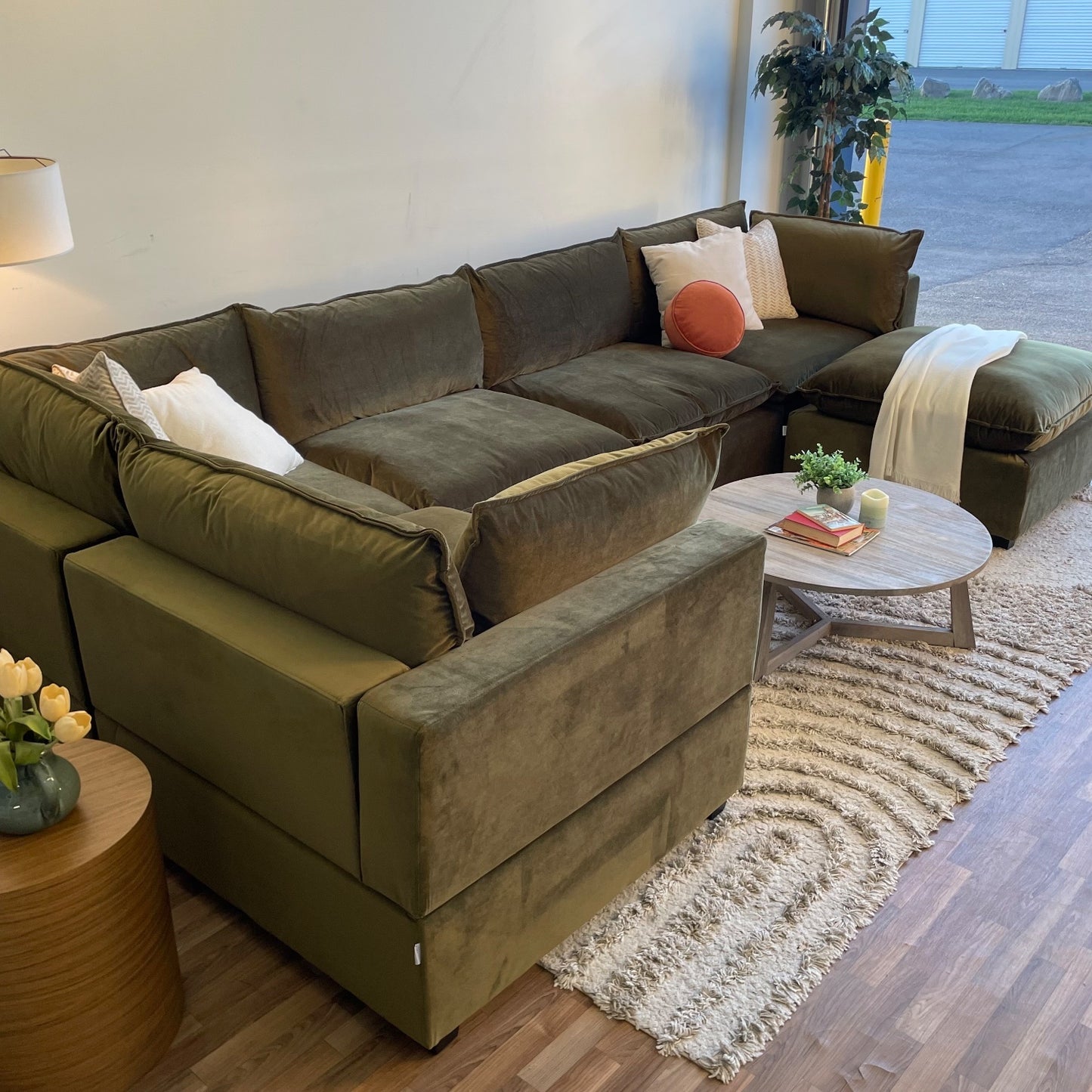 Bellamia Luna U-Shape Enclosed in Green Performance Velvet