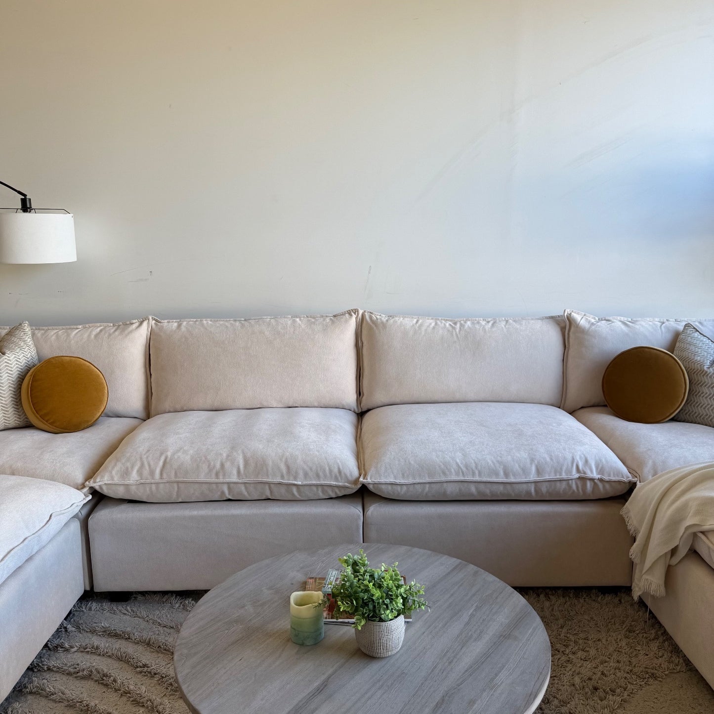 Bellamia Luna U-Shape Enclosed in Cream Performance Chenille