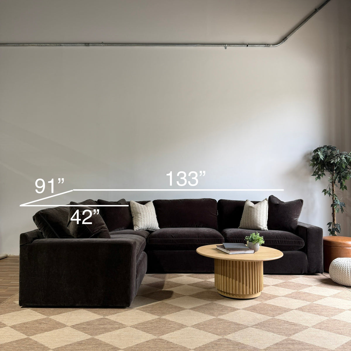 Woodland L-Shape Enclosed dimensions