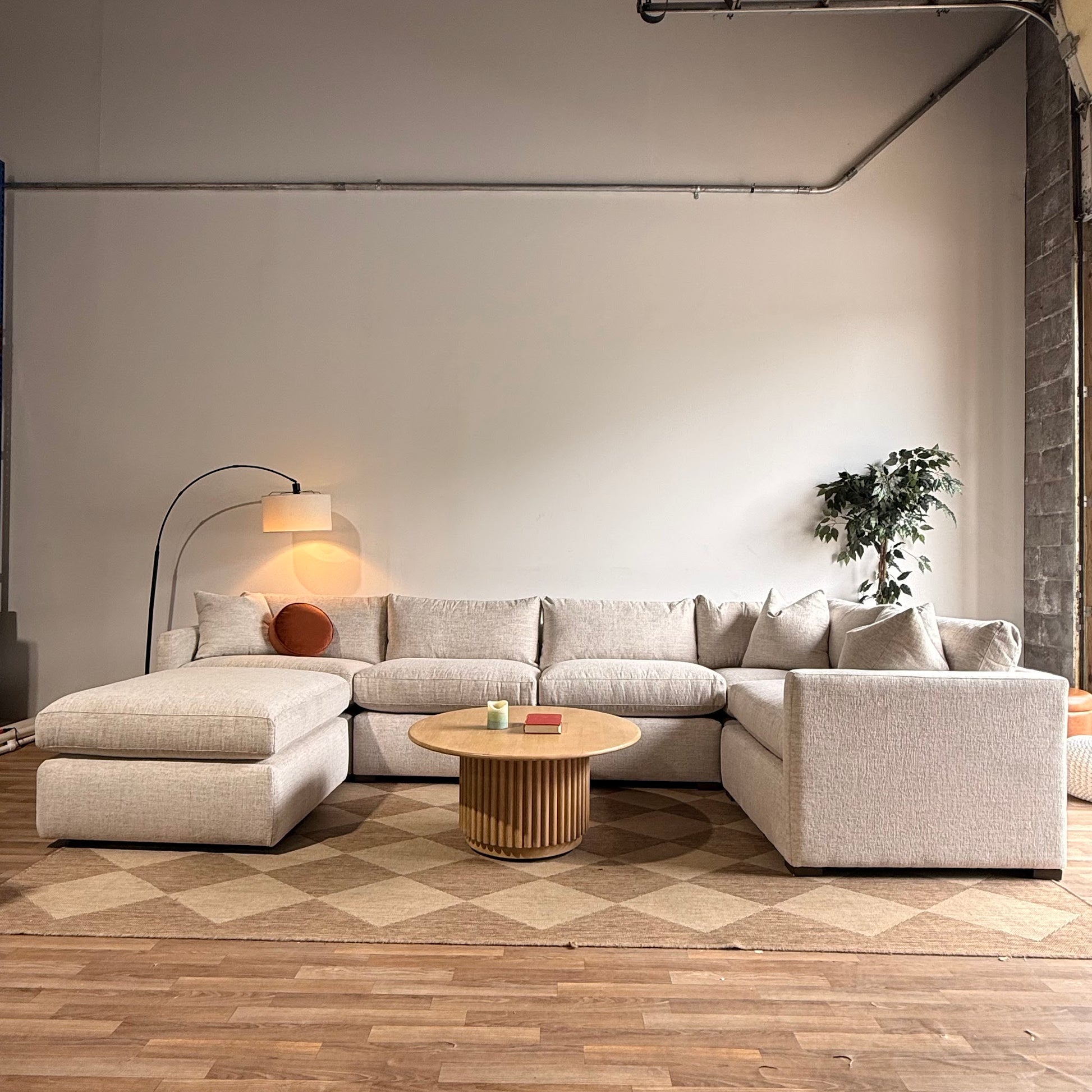 Brook U-Shape Enclosed Sectional - Anquilla Chenille