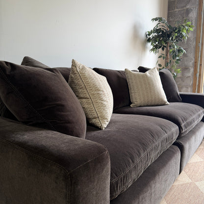 Woodland Loveseat seat detail
