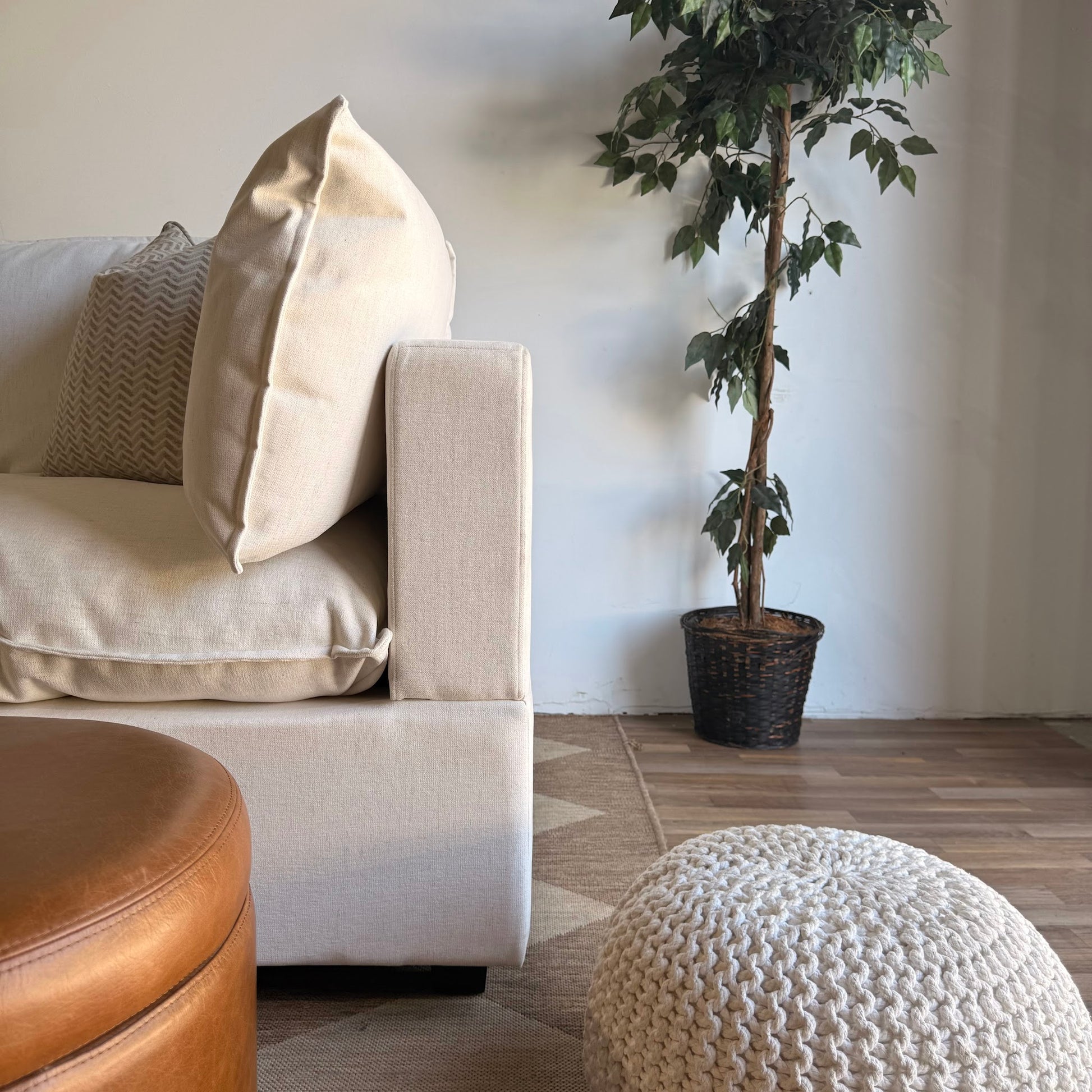 Albany Park Kova Corner Sectional in Sand Basketweave