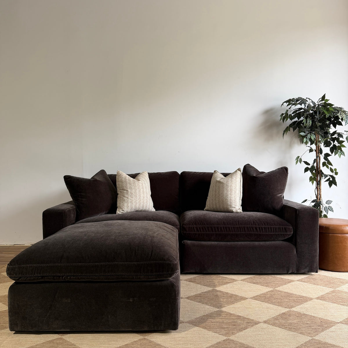 Woodland Loveseat with Classic Ottoman reversed