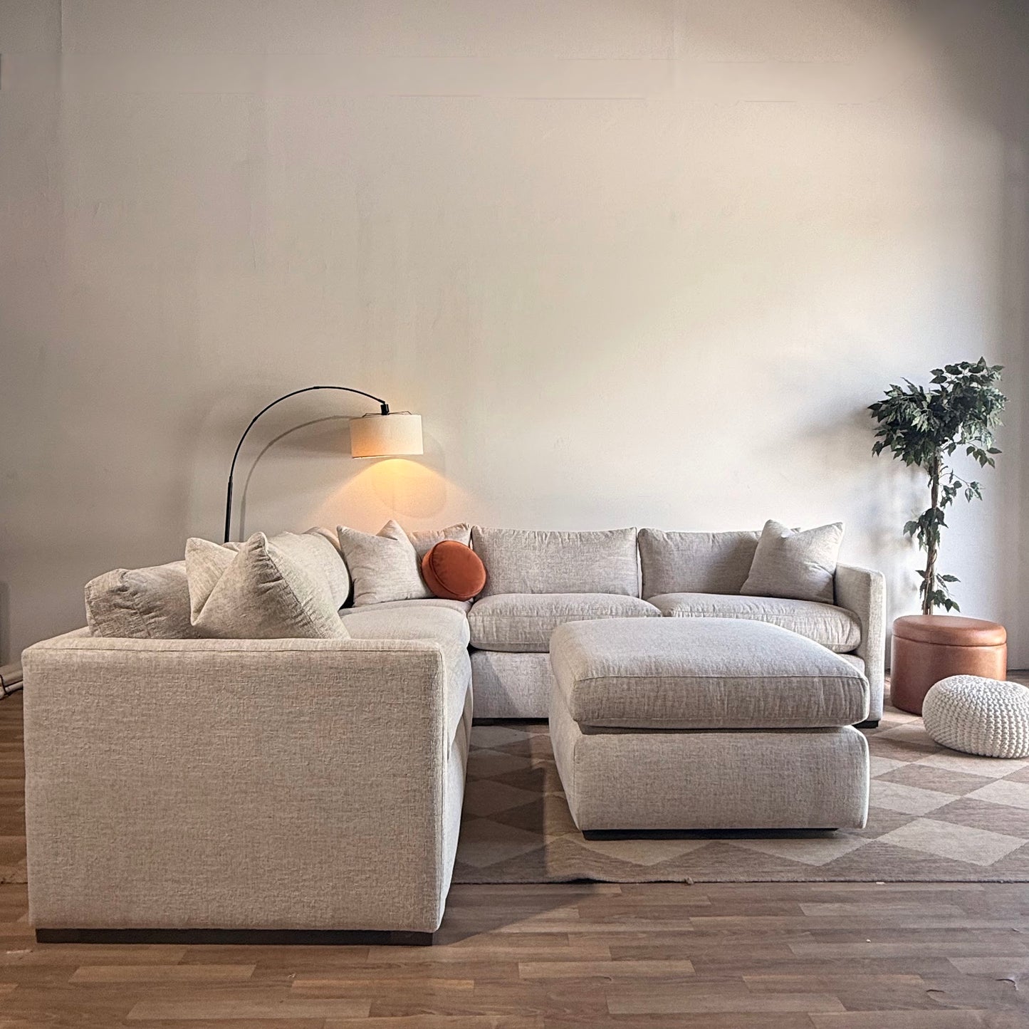 Brook Corner Sectional + Ottoman - Anquilla Chenille