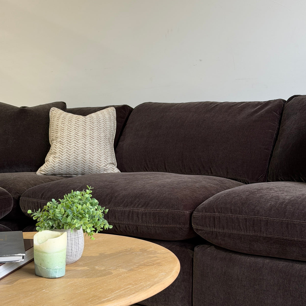 Woodland Corner Sectional corner detail