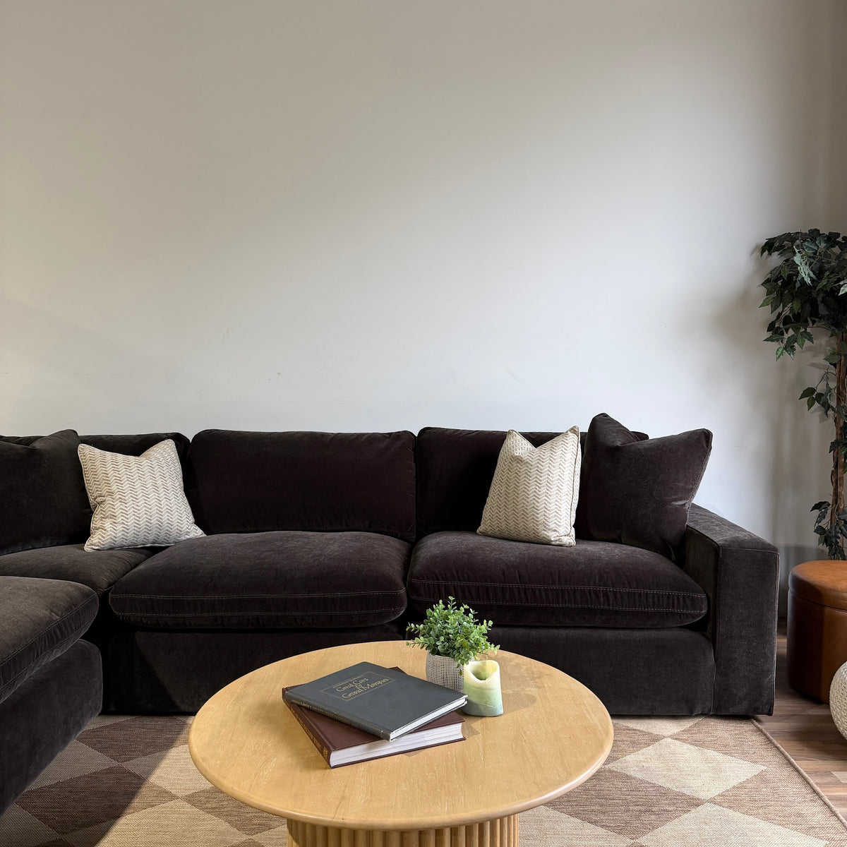 Woodland Corner Sectional front view