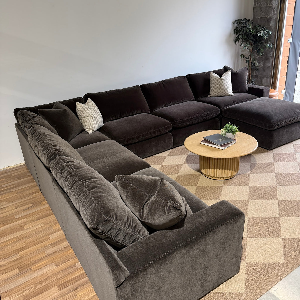 Woodland Grand Corner with Classic Ottoman from the left