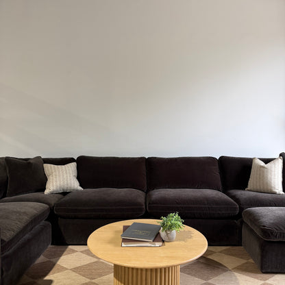 Woodland U-Shape Enclosed with Slim Ottoman front view