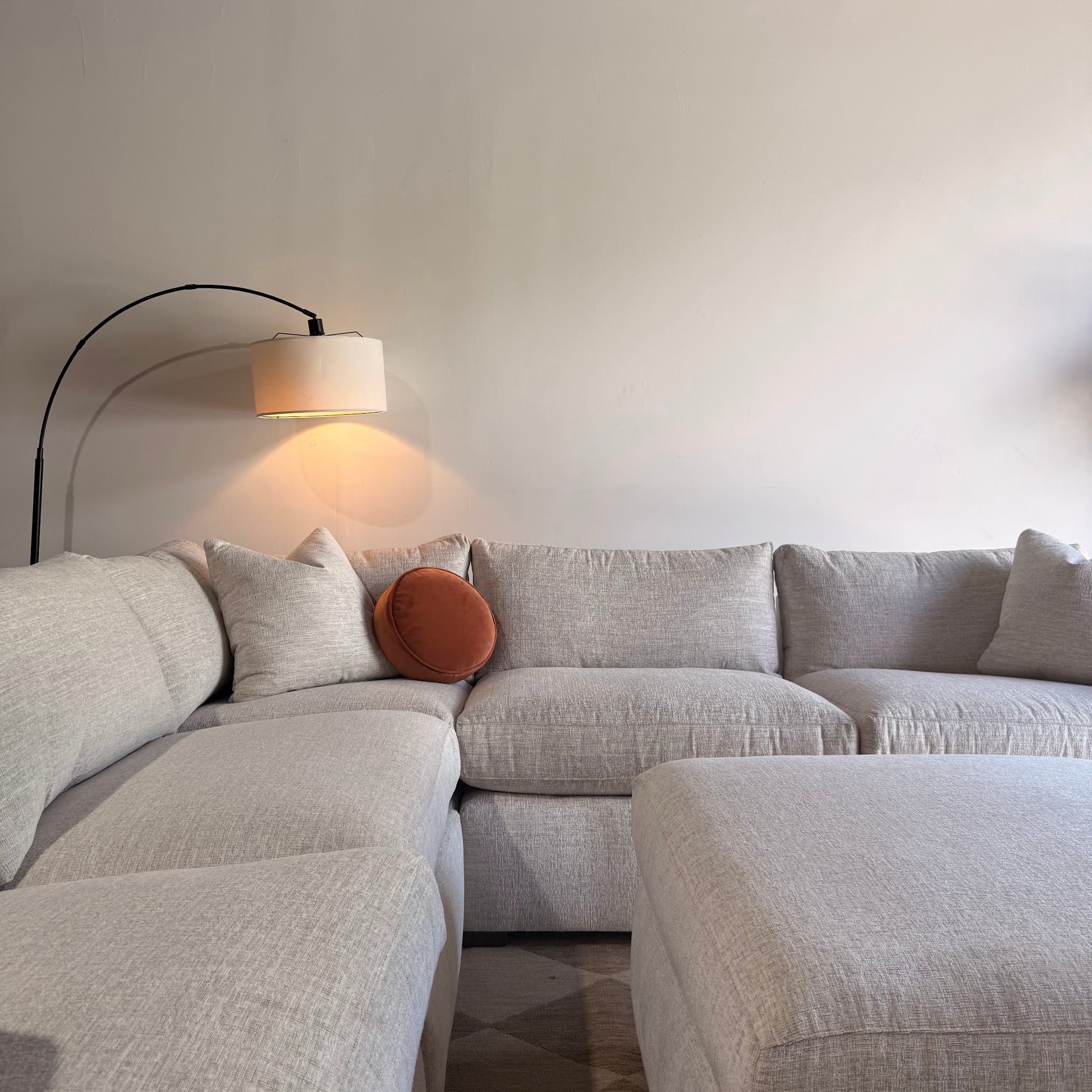 Brook Corner Sectional + Ottoman - Anquilla Chenille