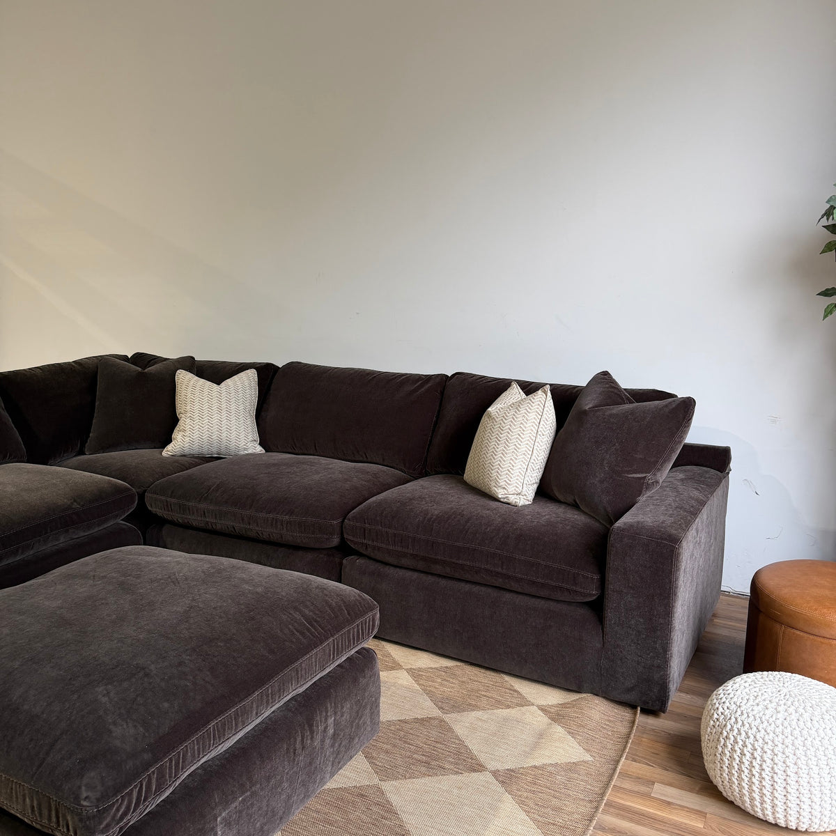 Woodland Corner Sectional with Classic Ottoman from the right