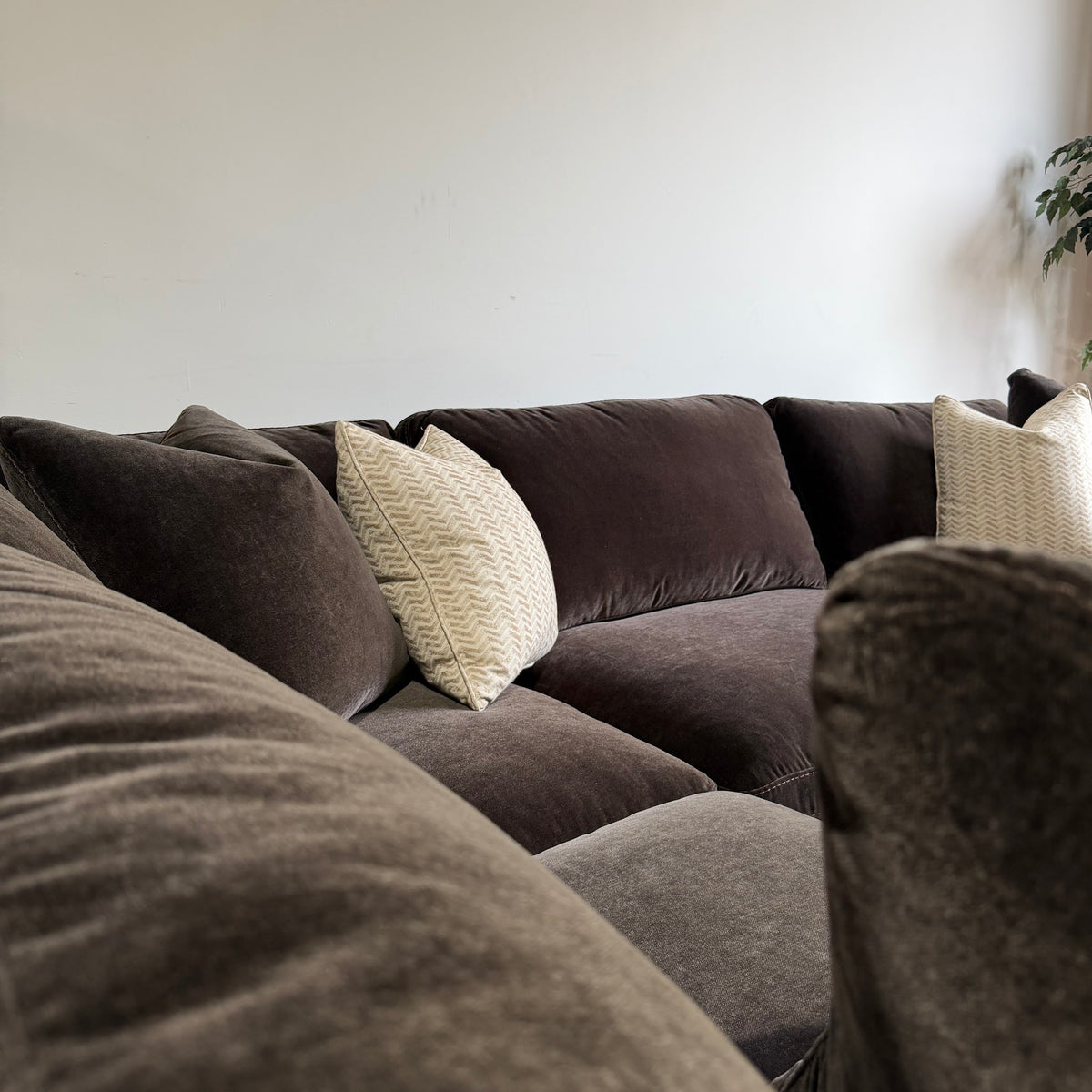 Woodland L-Shape Enclosed with Classic Ottoman arm detail
