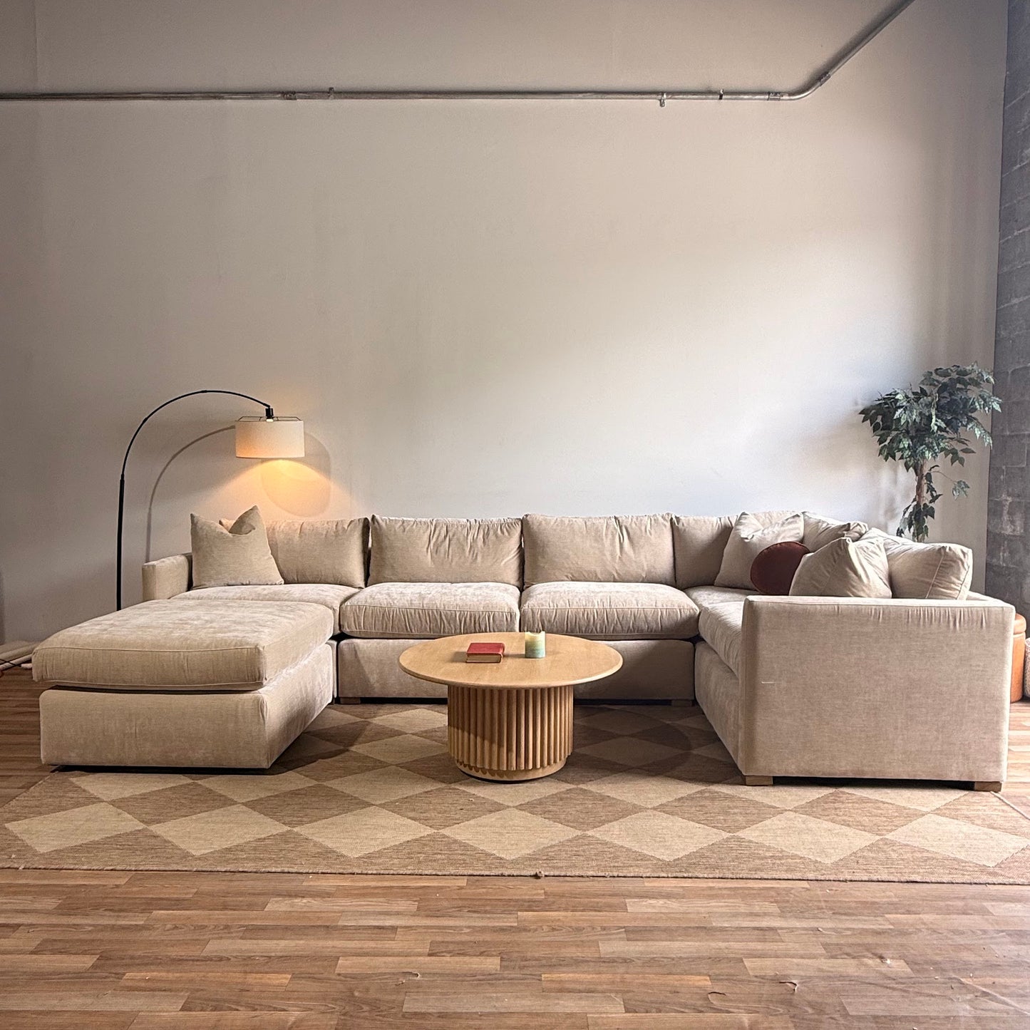 Brook U-Shape Enclosed Sectional - Milano Velvet