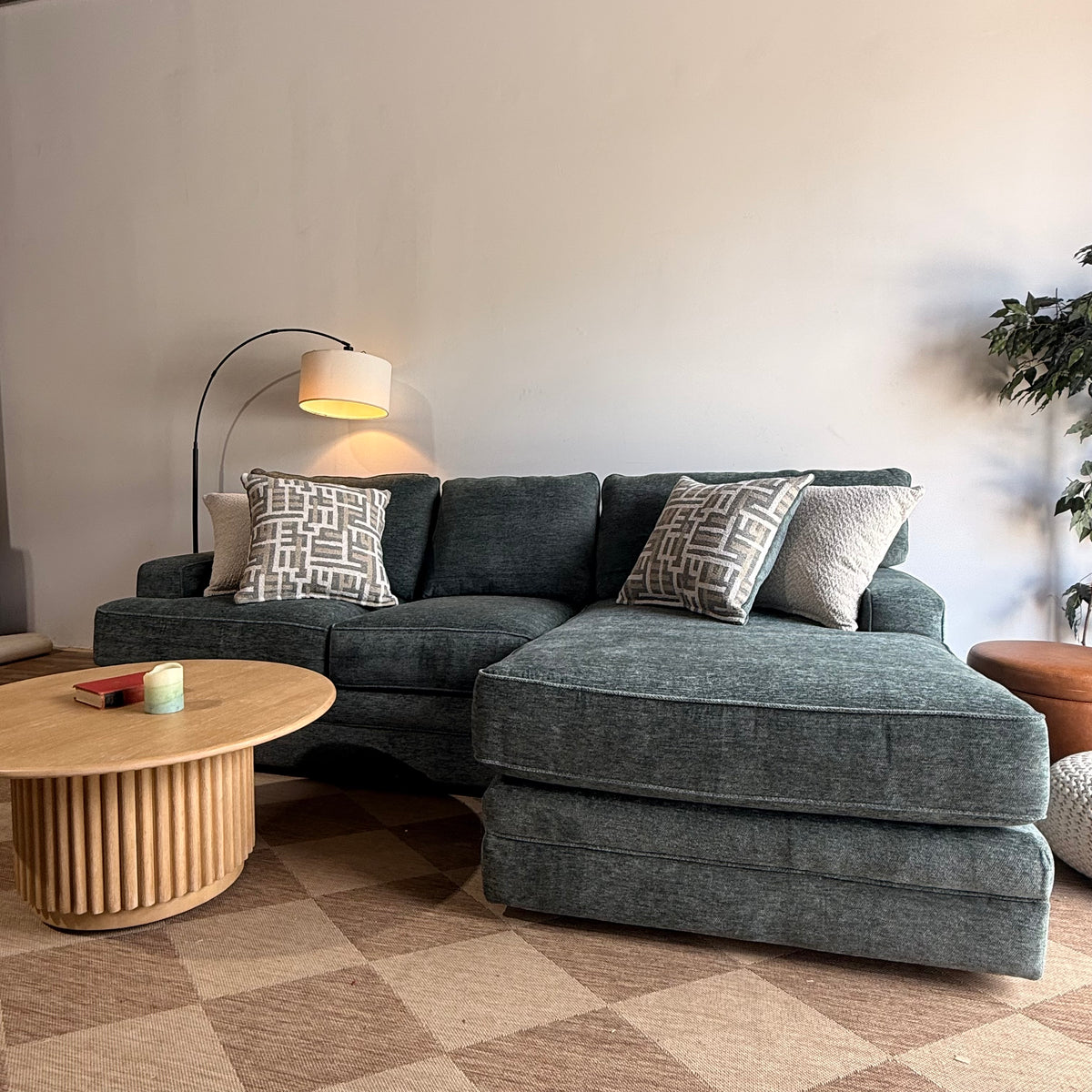 Harbor Chaise Sectional (Right Facing) in Chenille