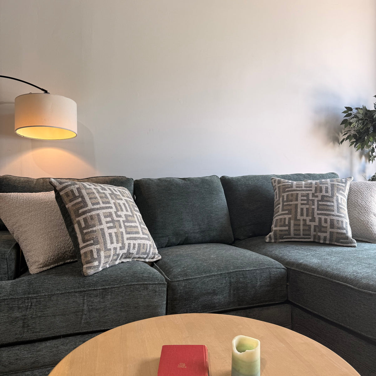 Harbor Chaise Sectional (Right Facing) in Chenille