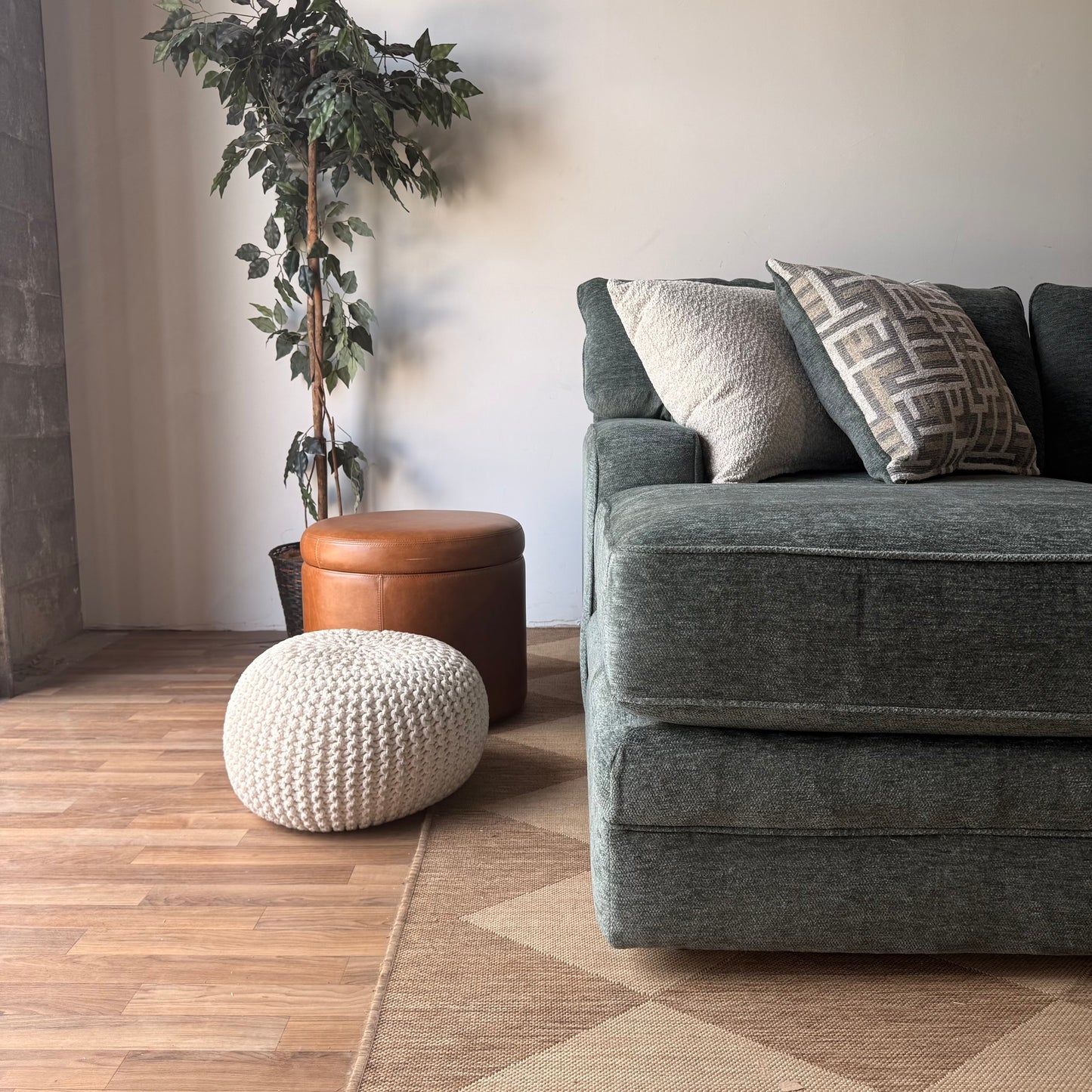 Harbor Chaise Sectional (Left Facing) in Chenille