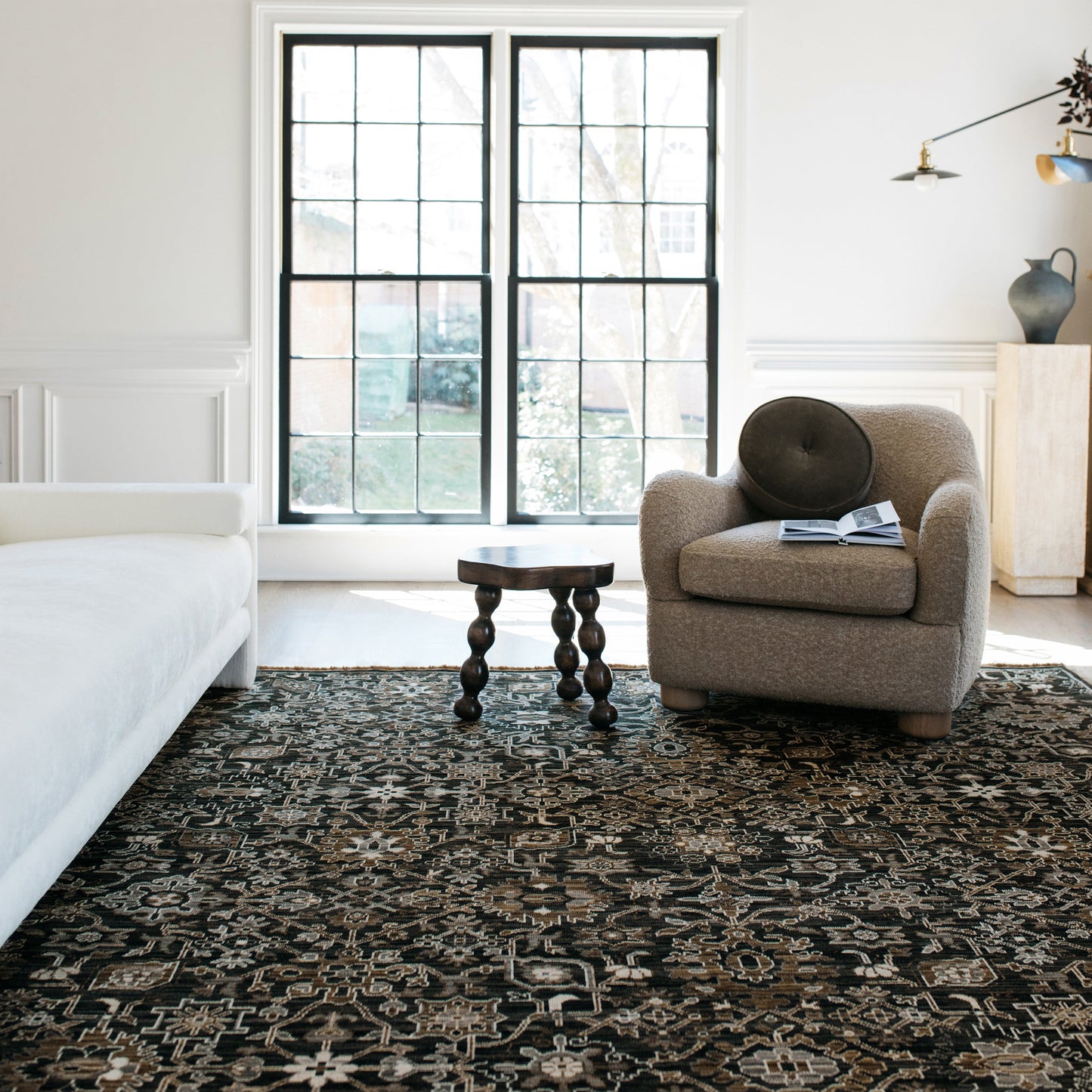 Acacia Area Rug — ACA05 (Black)