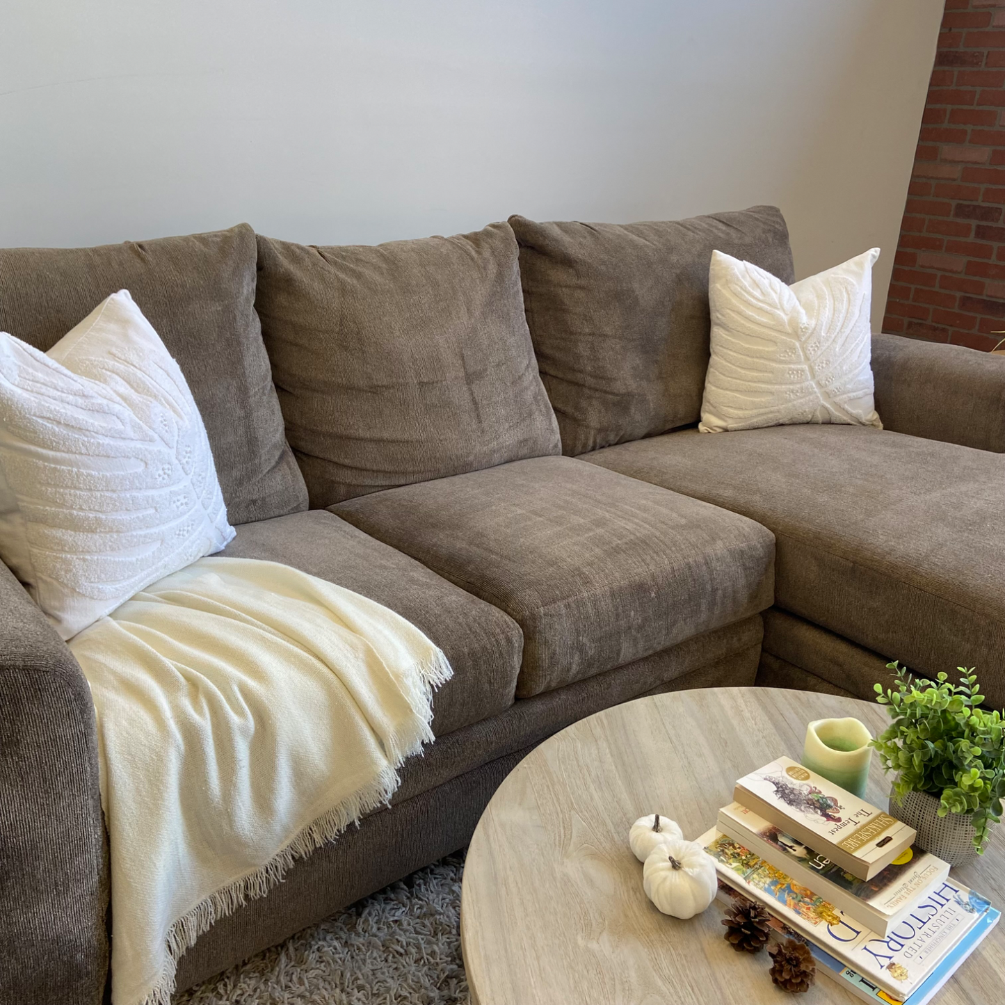 Bob’s Furniture  Sectional in Gray