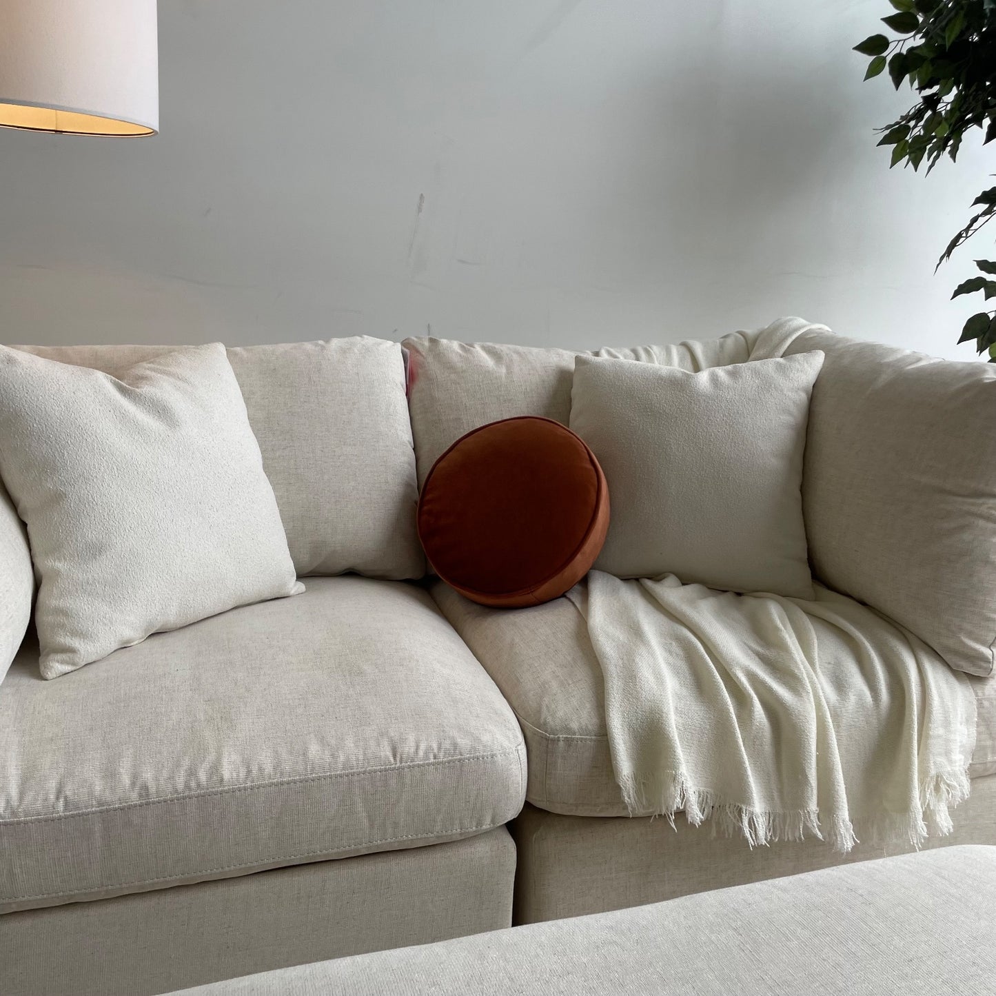 Serene Loveseat w/Ottoman