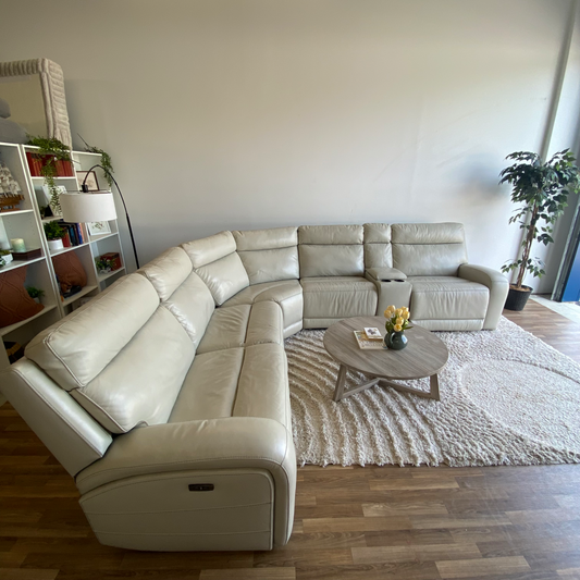 Thomasville Gearhart 6-piece power reclining sectional in cream/beige
