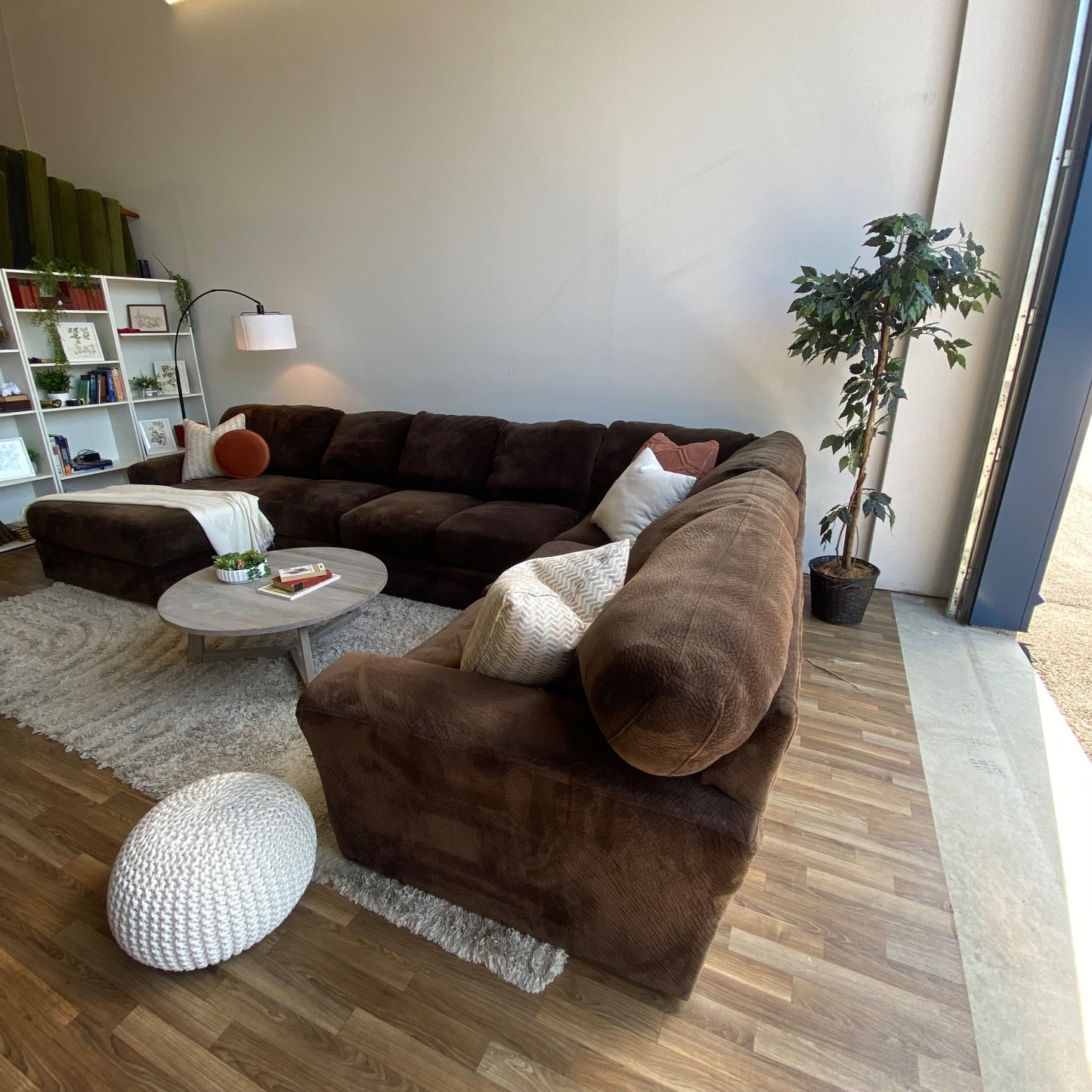 Large Brown sectional 3pc Couch
