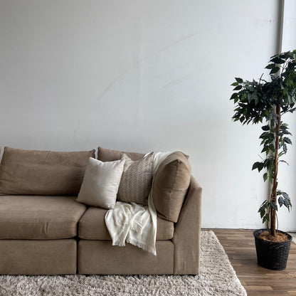 Bassett Beckham 5-piece sectional in tan