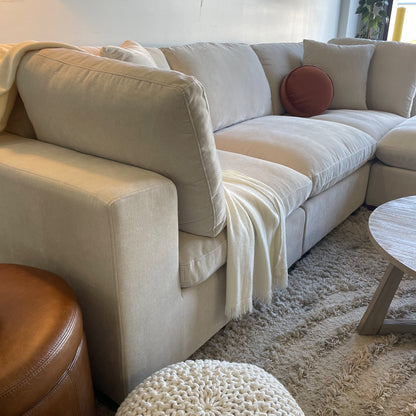 Lakeview Modular Sectional in Vanilla Cream