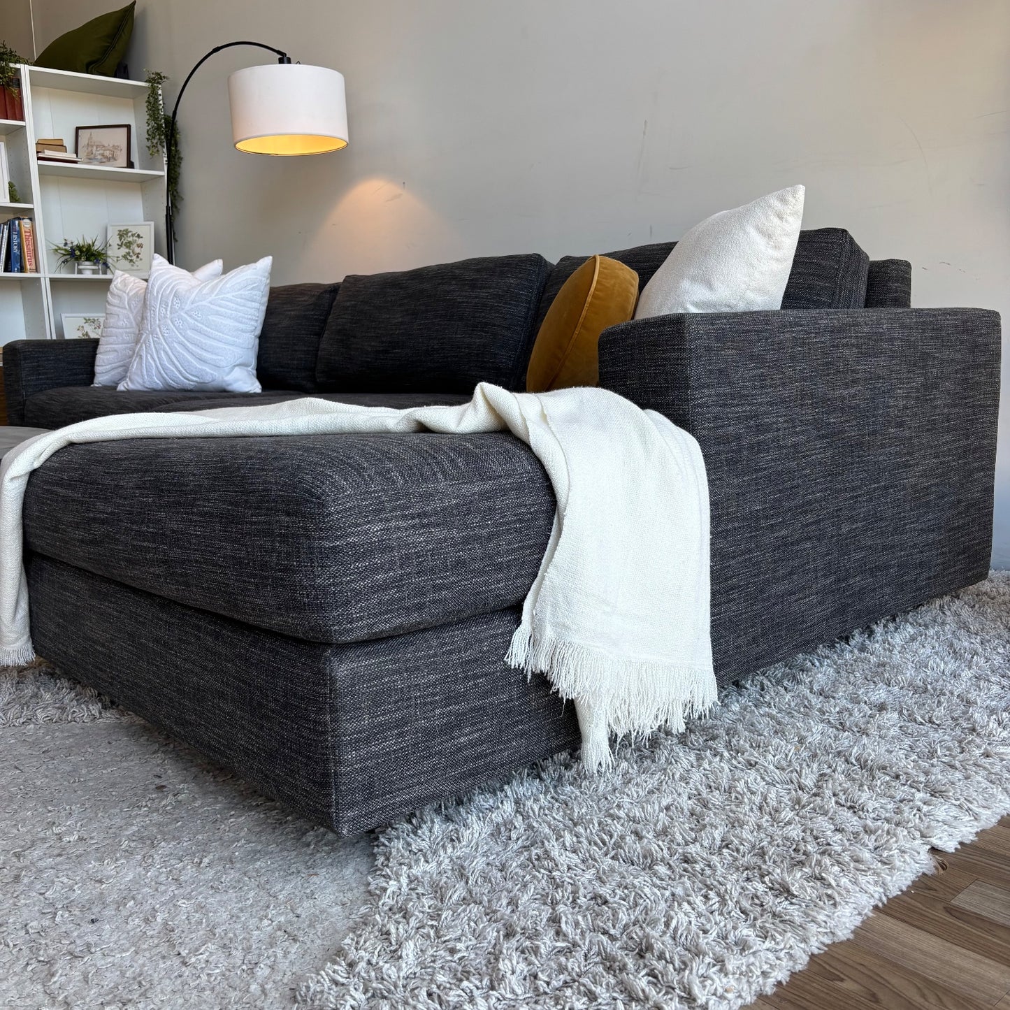 West Elm Urban 2pc L Sectional in Gray