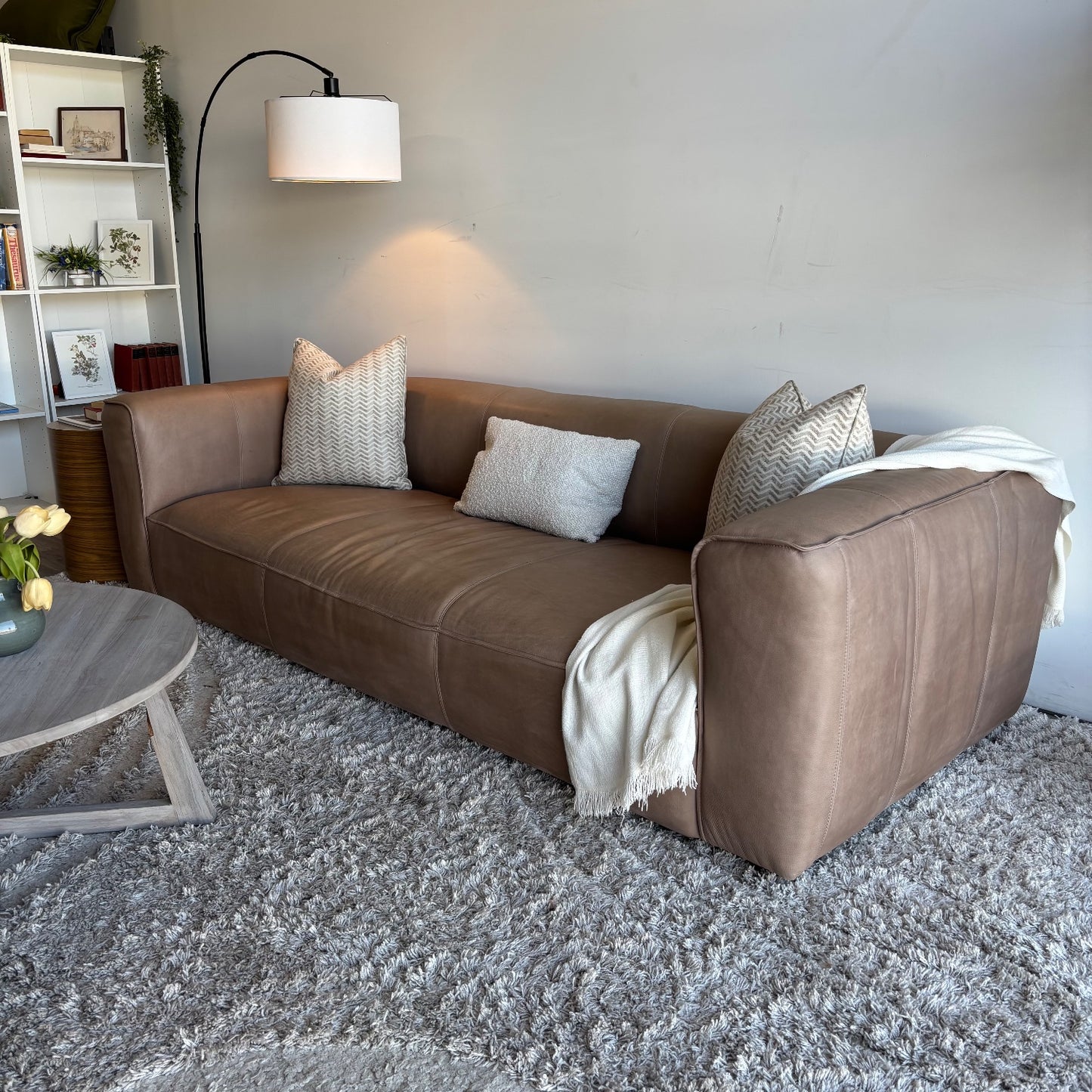 Leather Cigar Couch in Brown