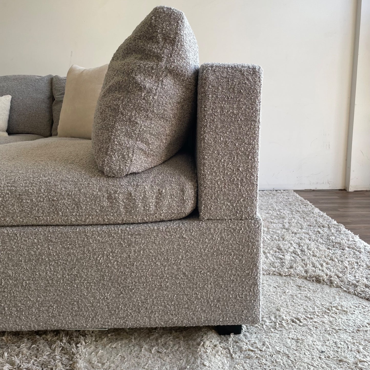 Albany Park Kova Modular 6 Pc Sectional in Smoke Performance Bouclé
