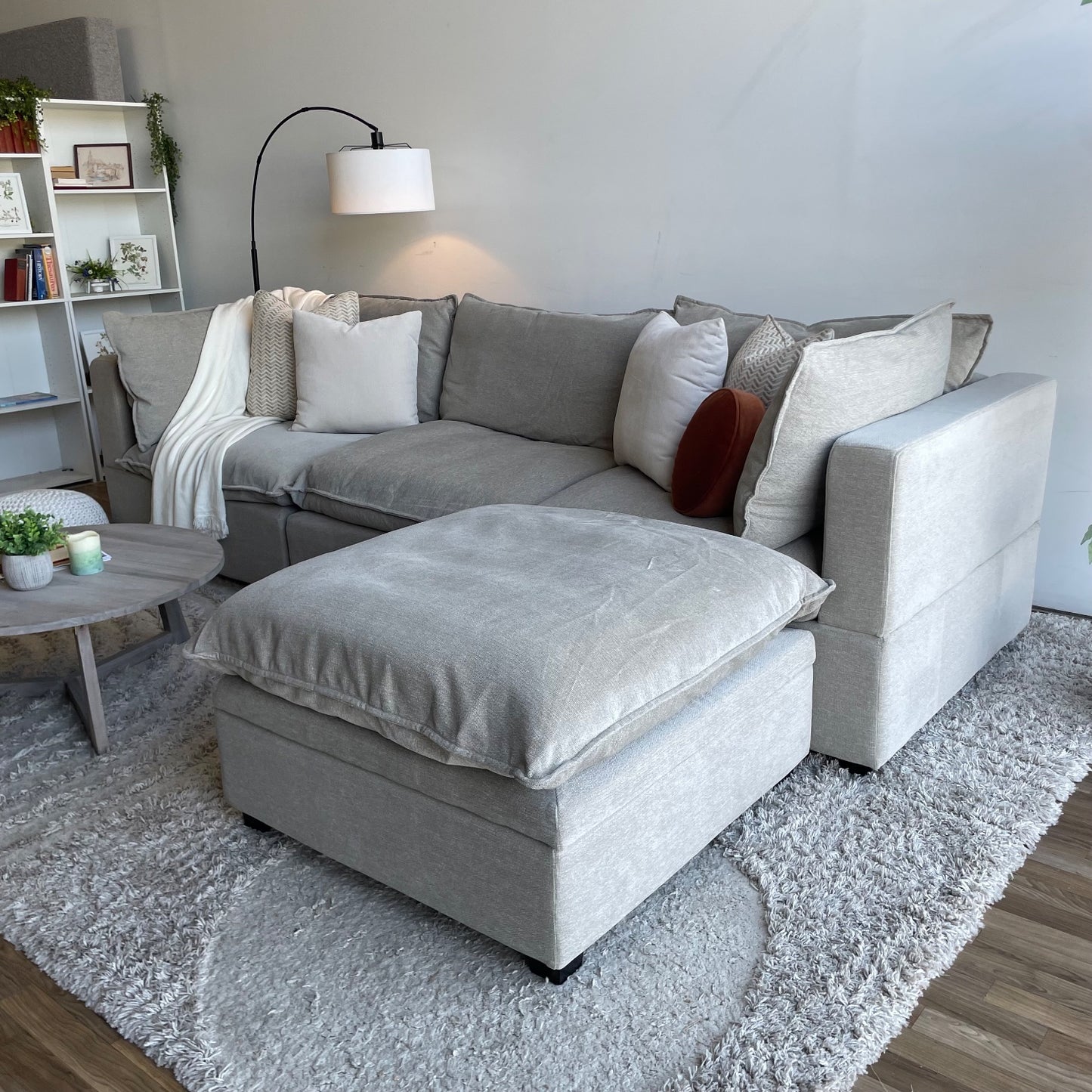 Albany Park Kova Modular 4 Pc Sectional in Oatmeal Performance Chenille