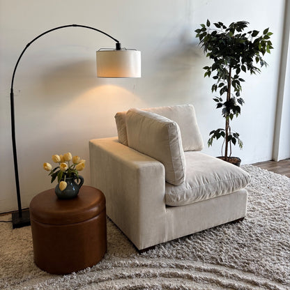 Lakeview Corner in Vanilla Cream