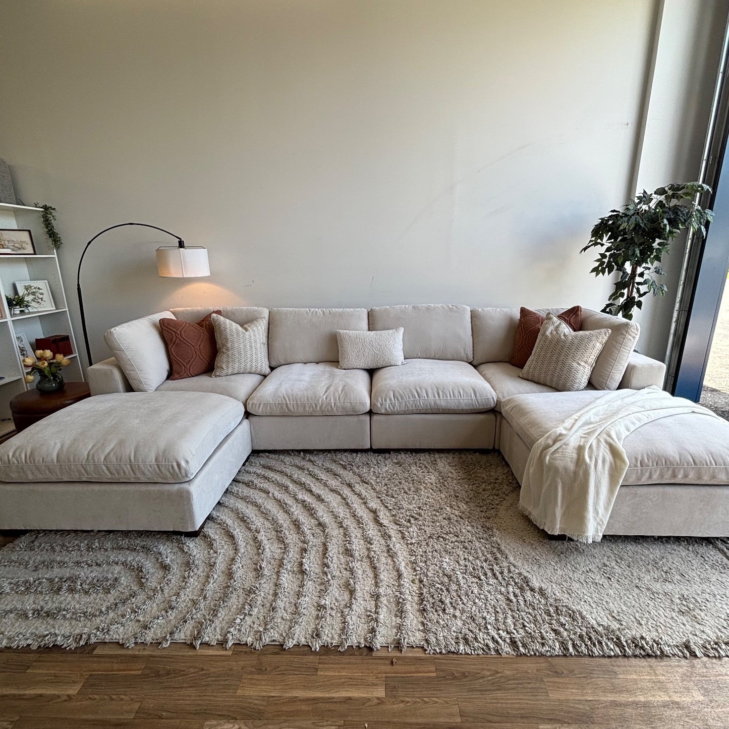 Lakeview Double Chaise in Vanilla Low Pile Velvet