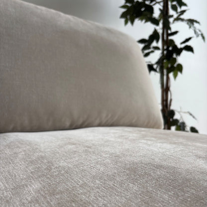 Lakeview Armless in Vanilla Cream