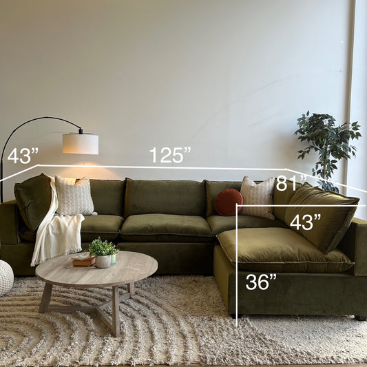 Bellamia L-shape in Green Performance Velvet