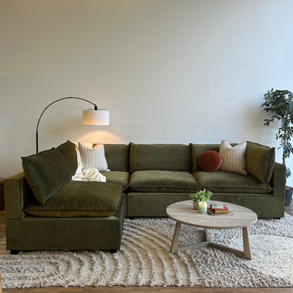 Bellamia L-shape in Green Performance Velvet