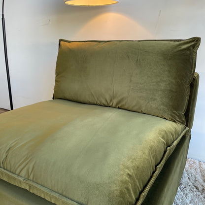 Bellamia Armless in Green performance Velvet