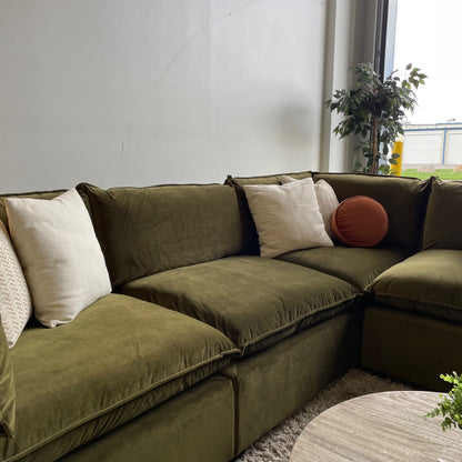 Bellamia Luna L-Shape Enclosed in Green Performance Velvet