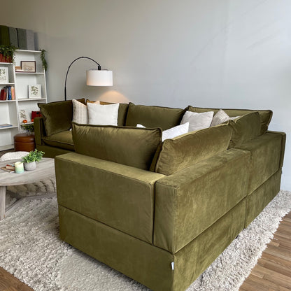 Bellamia Luna L-Shape Enclosed in Green Performance Velvet