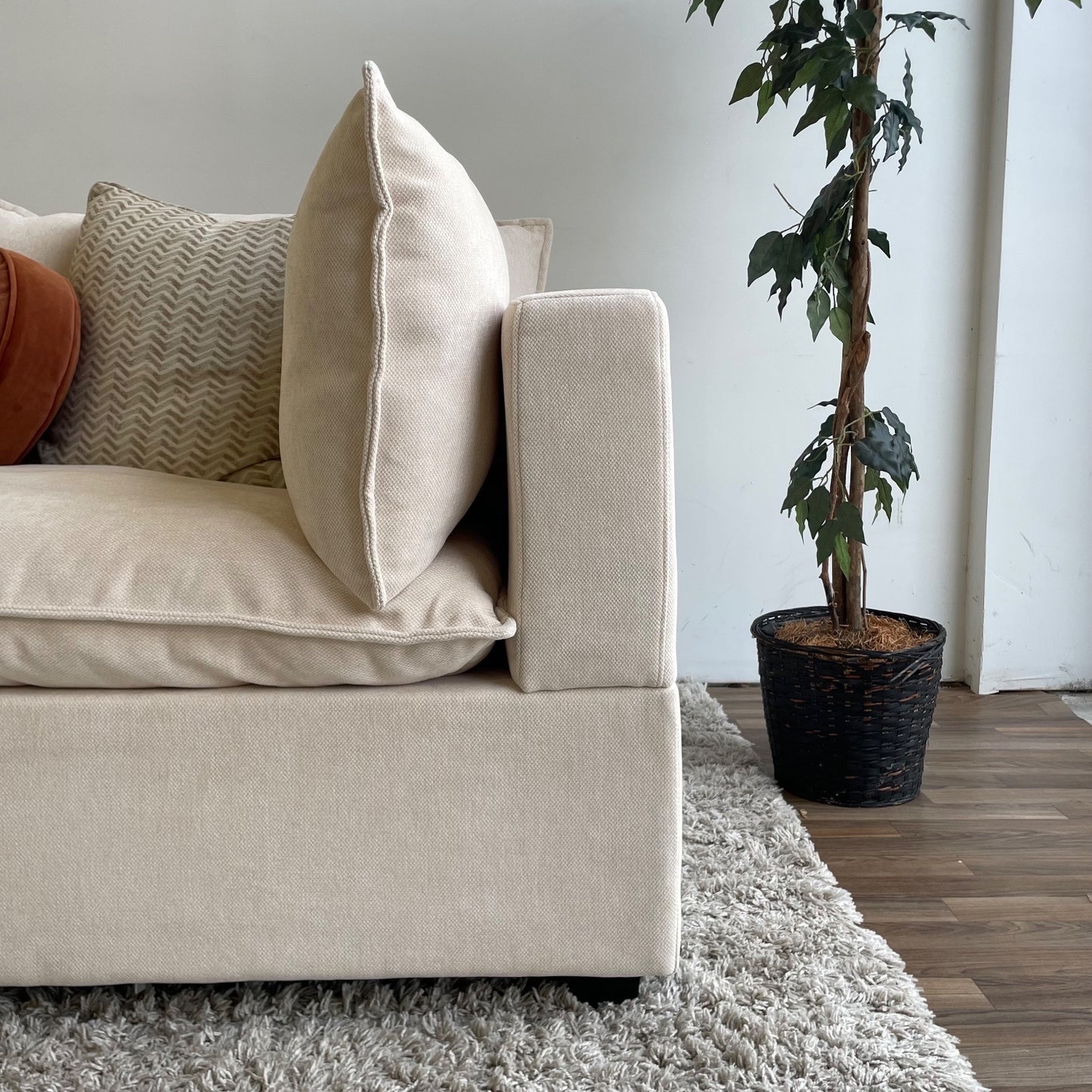 Bellamia Luna Sofa in Cream Performance Chenille