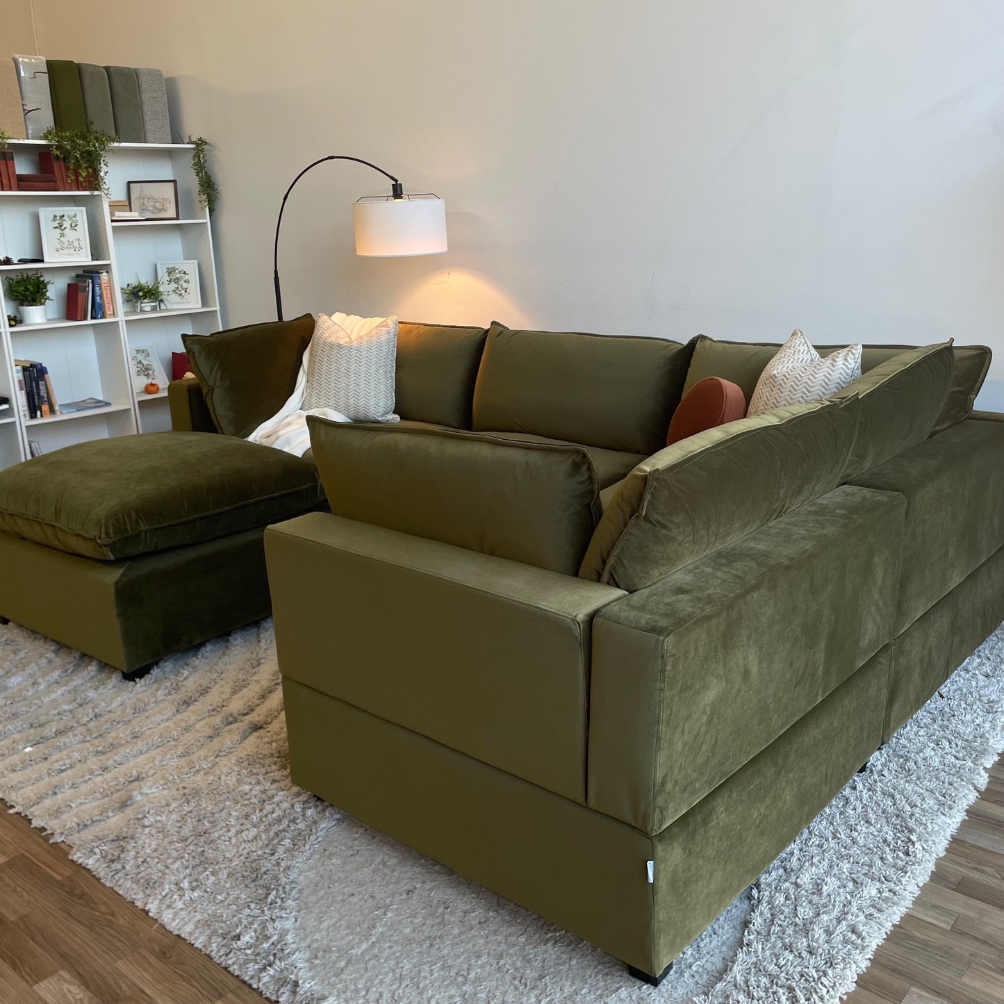 Bellamia Luna L-Shape Enclosed in Green Performance Velvet